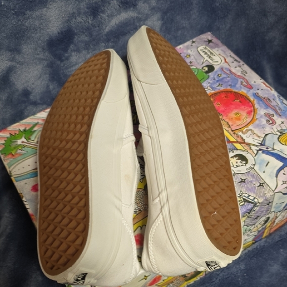 Vans White Slip-On Sneakers - Picture 9 of 9